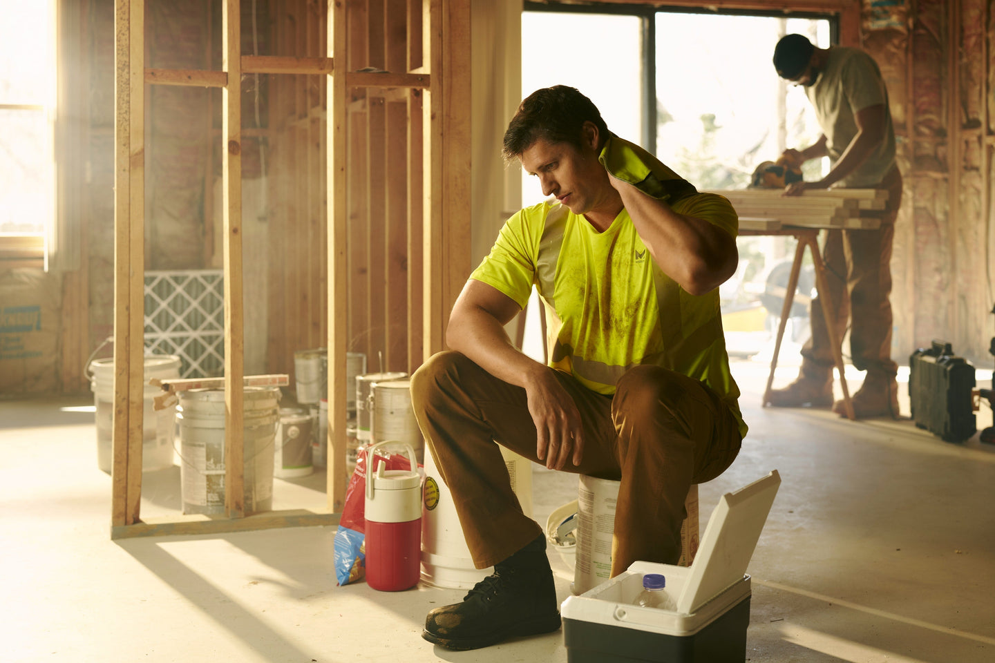 Cooling Gear for People Who Work in the Heat: A Job-Site Guide to Staying Safe